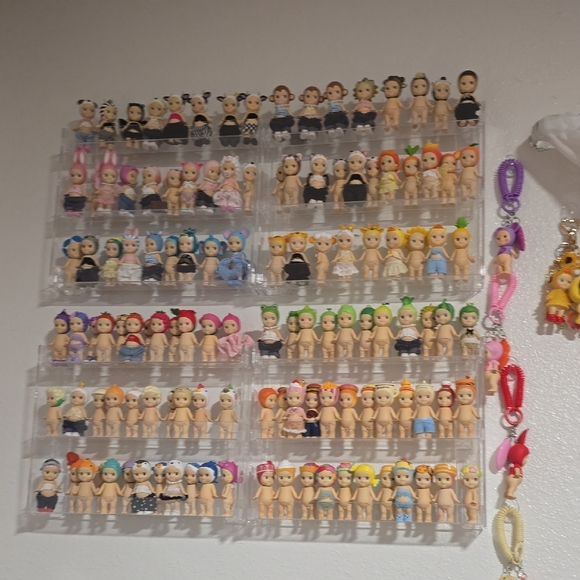 Sonny Angel Grape Hipper 100% Authentic - Picture 11 of 12